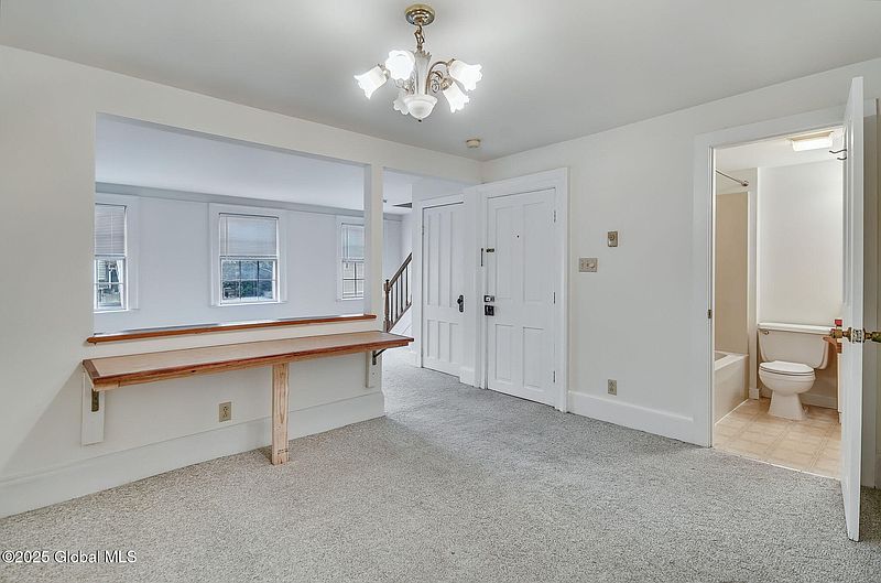 5th image of 152 Jefferson Street