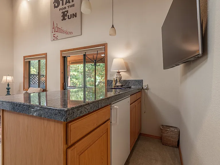 7611 Kingswood Dr — Photo 21