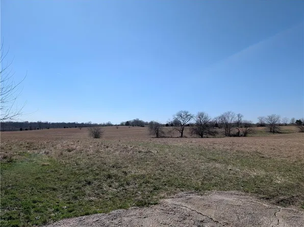 347 NE V Hwy, Warrensburg, MO 64093