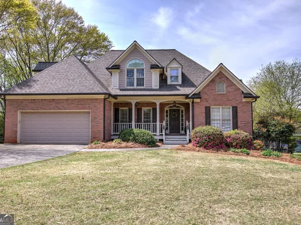 6 Devon Ct, Cartersville, GA 30120