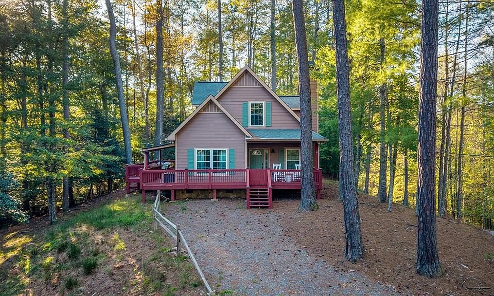 1st image of 611 Monocle Dr