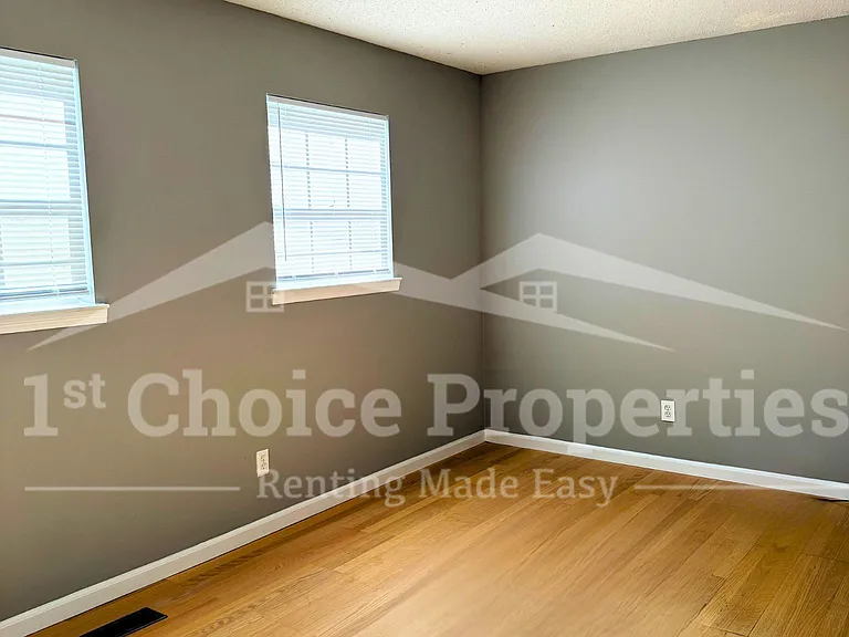 297 Fran Dr — Photo 12