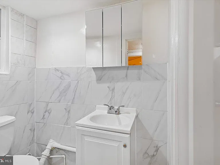 4605 Georgia Ave NW — Photo 22