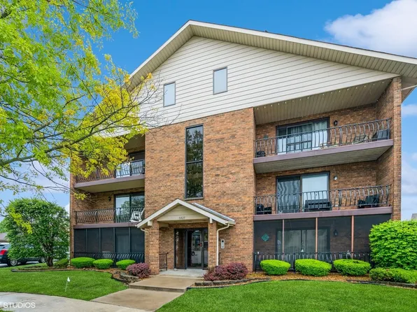 16825 81st Ct APT 3E, Tinley Park, IL 60477