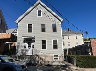 35 Penniman St, New Bedford, MA 02740