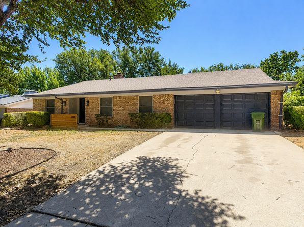 1109 W Redbud Dr