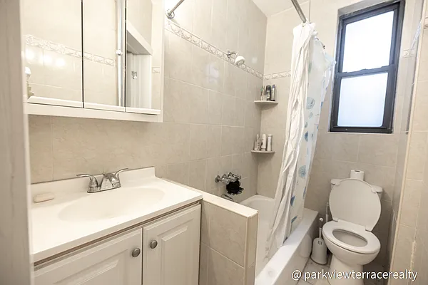 Rented by Sorensens Parkview Terrace Real Estate Inc | media 6