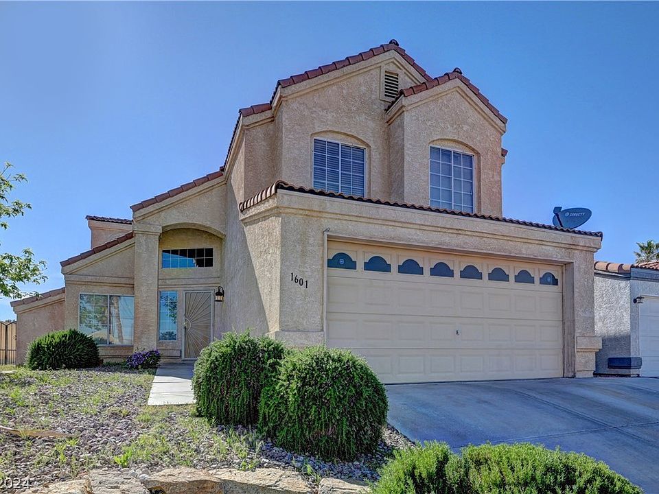 1st image of 1601 Royal Palm Dr