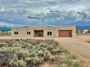 17 Camino Campana, Ranchos De Taos, NM 87557