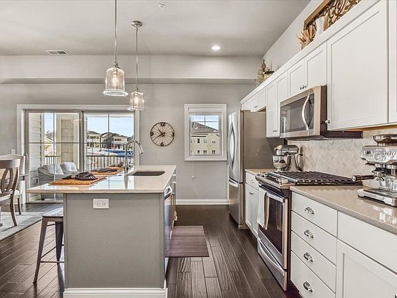 4th image of 9045 Hawks Reserve Ln Unit 205
