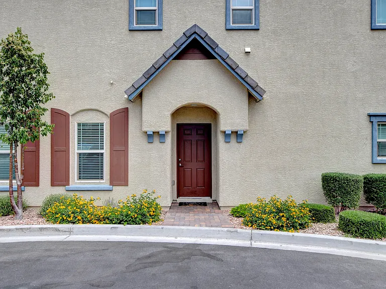 Gleneagles Village Townhomes