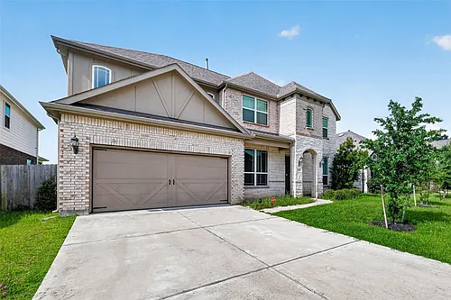 24419 Avanti Dr Photo 1