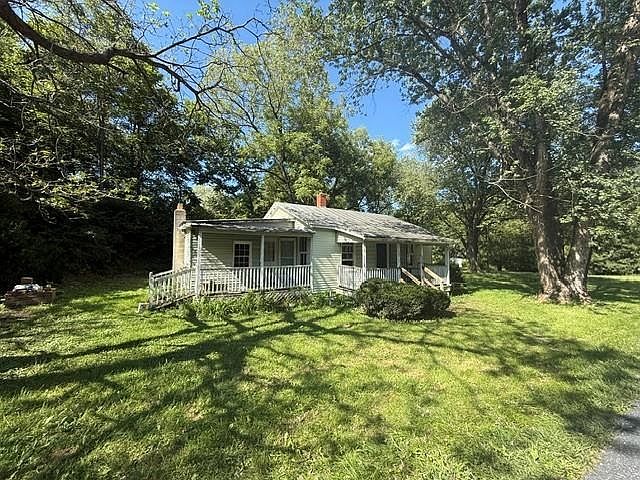 1st image of 9030 Brocks Gap Rd