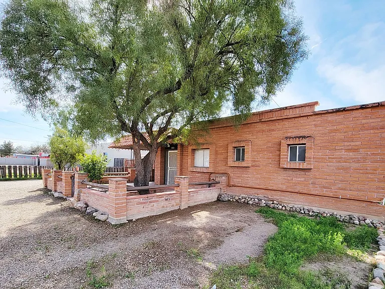 422 E Navajo Rd — Photo 30