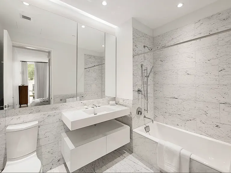 15 W 61st St #6C — Photo 11