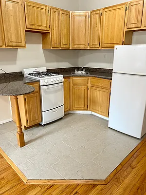 Rented by Paley Management | media 16