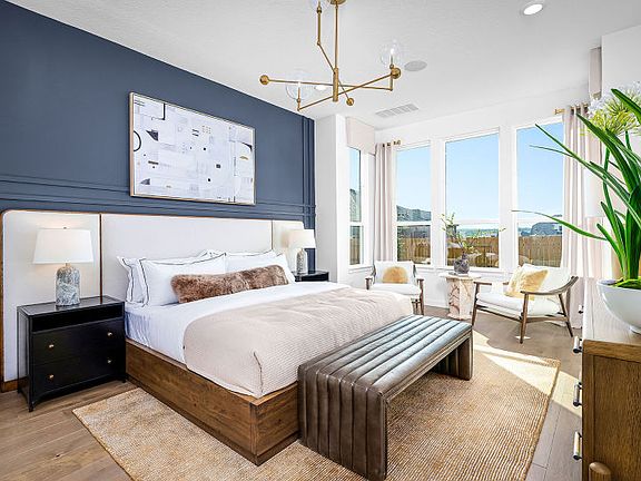 Owner s Suite with Large Windows