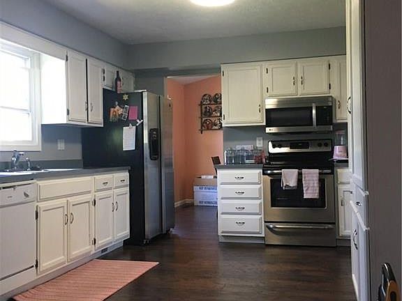 4th image of 285 Sturbridge Dr