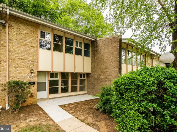 4404 Forest Glen Ct, Annandale, VA 22003