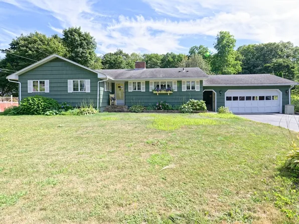 9 Banning Dr, Northbridge, MA 01534