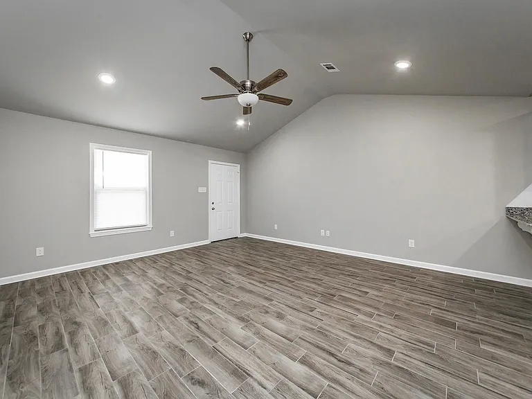 109 Elm St #5 — Photo 14