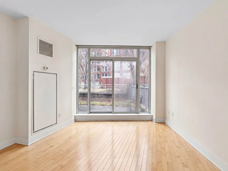 1125 Maxwell Ln #471 — Photo 4
