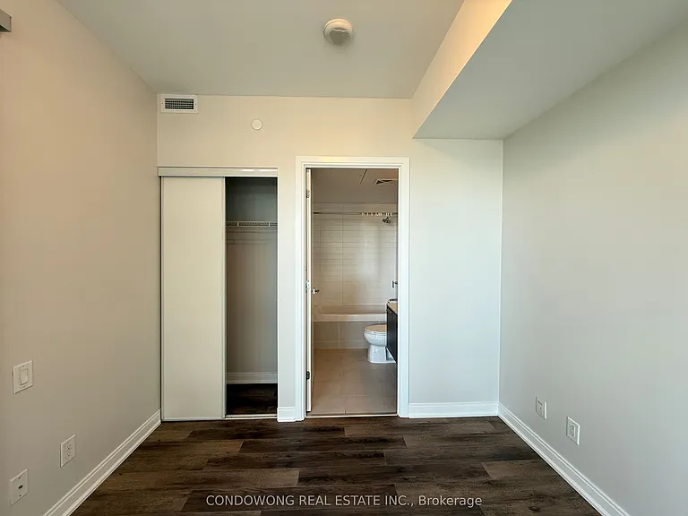 42 Charles St E #3102 — Photo 5