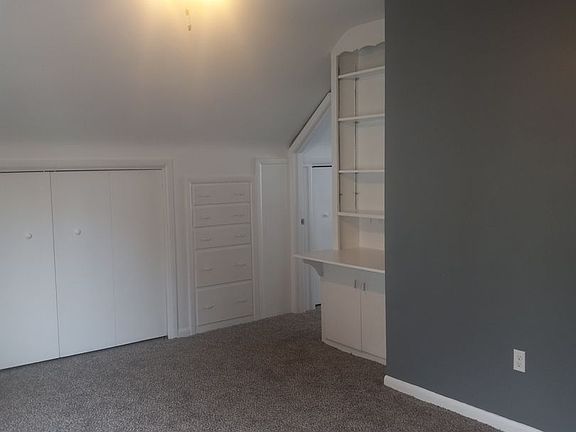 5th image of 16014 Hackett St