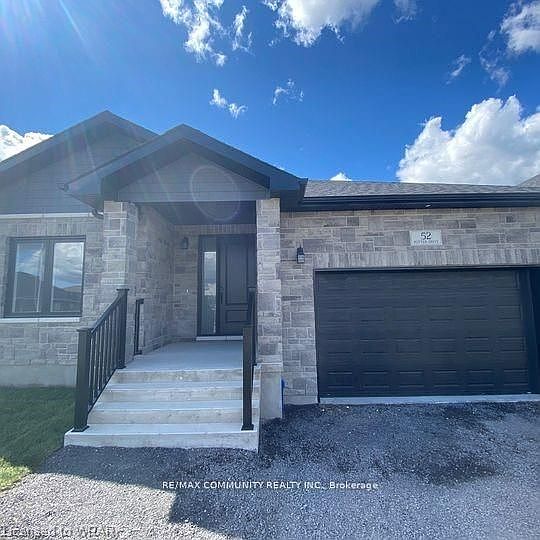 1st image of 52 Potter Dr