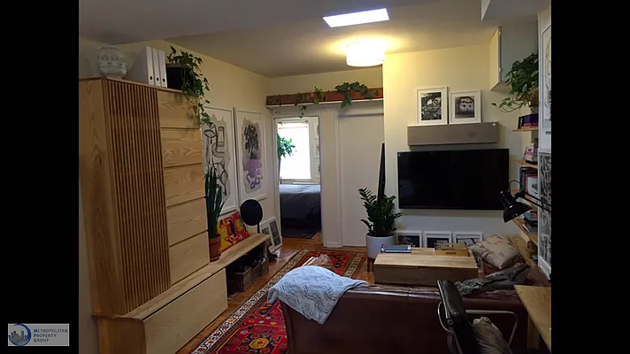 Rented by Metropolitan Property Group | media 5