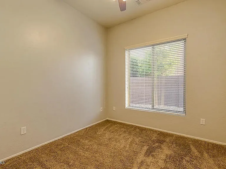 3460 N Barron — Photo 9