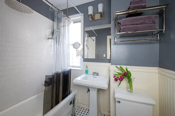 Sold by Compass | media 5