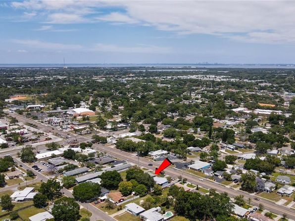 saint-petersburg-florida-348493392 picture