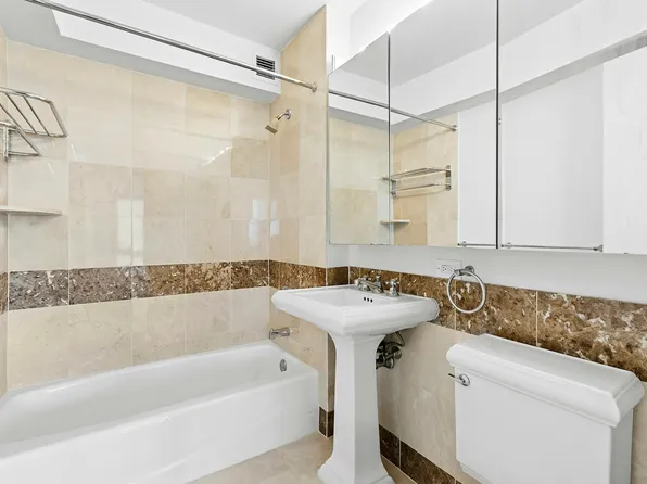 235 East 55th Street 41B image 6 of 6