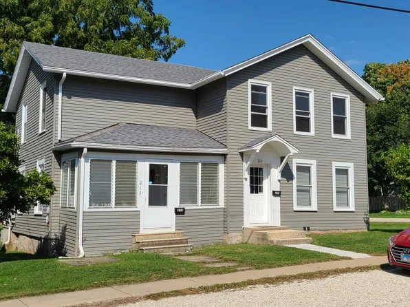 218 E Kansas St, Elburn, IL 60119