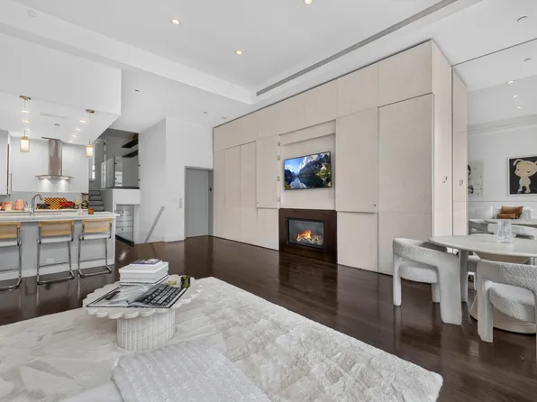 109 Mercer Street image 1 of 15