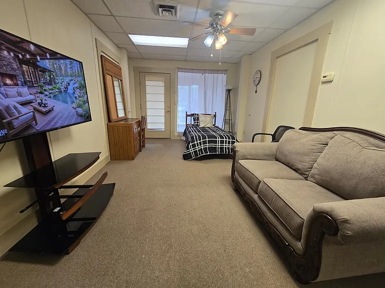 512 Market St #B — Photo 4
