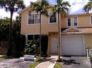 9591 SW 3rd Ct, Pembroke Pines, FL 33025