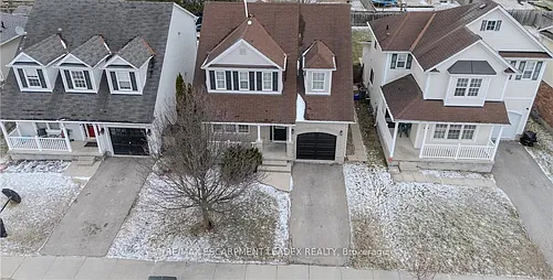 7 Hollinrake Ave Photo 1