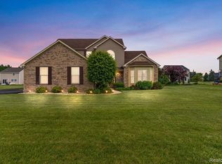 7190 Westminster Cir, Grand Blanc, MI