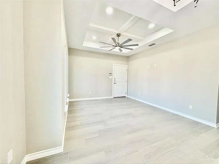 1413 S Yankton St #1 — Photo 5