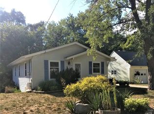 4243 Hillsdale Ave NE, Grand Rapids, MI 49525