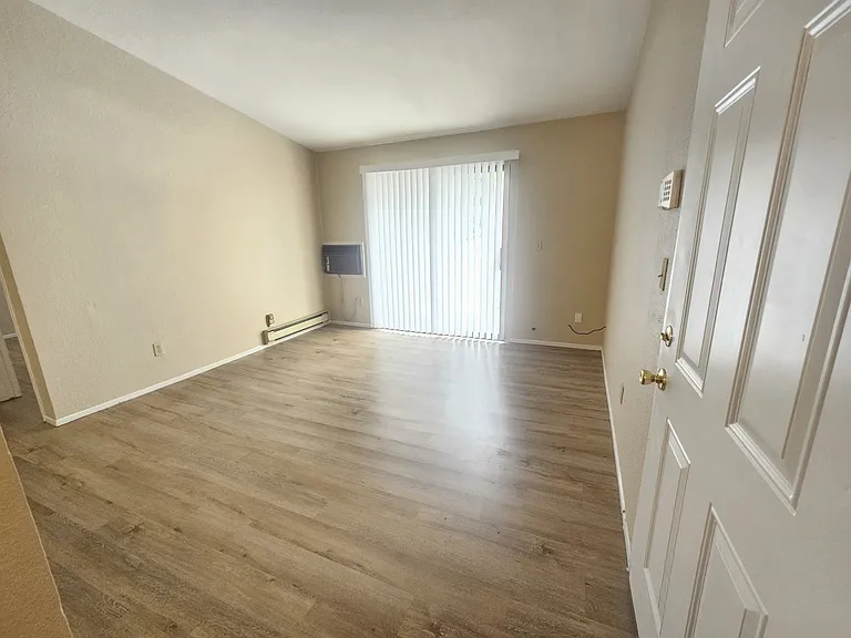229 Lancaster — Photo 1