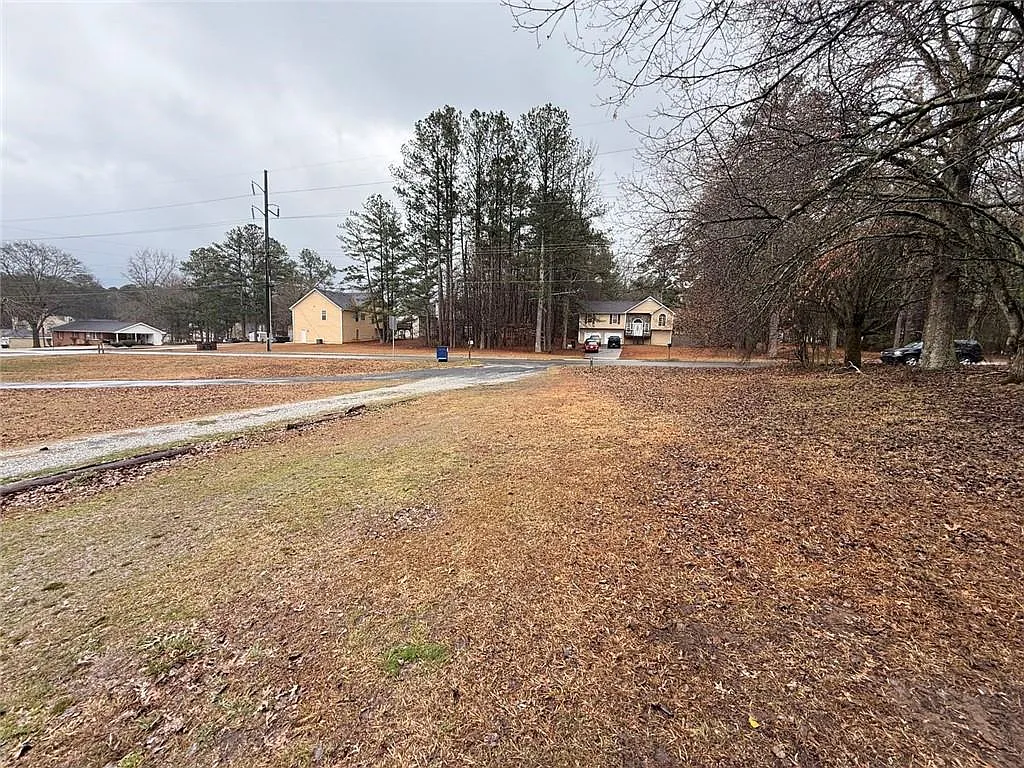 3 bed, 1.5 bath, 1092 sqft, $1,800 — Photo 3