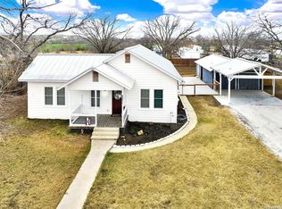 6971 county road 5223, Dhanis, TX 78850