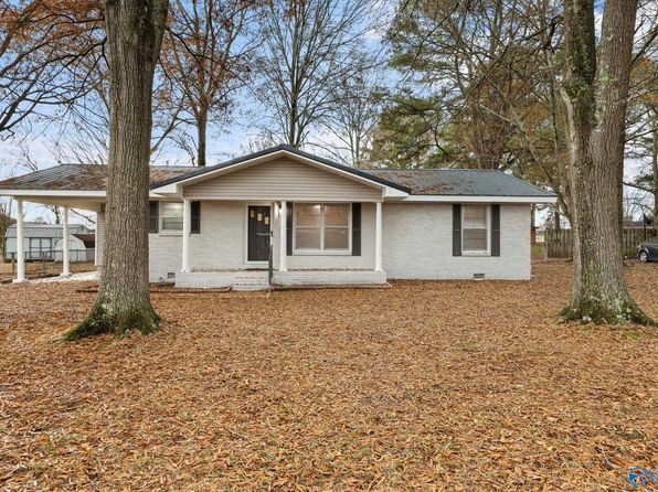 744 Williams St SW, Hartselle, AL 35640