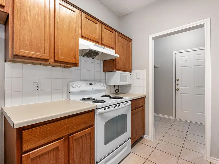 1720 Constantino Cir #A — Photo 15
