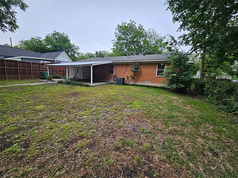 804 Cedar St — Photo 12