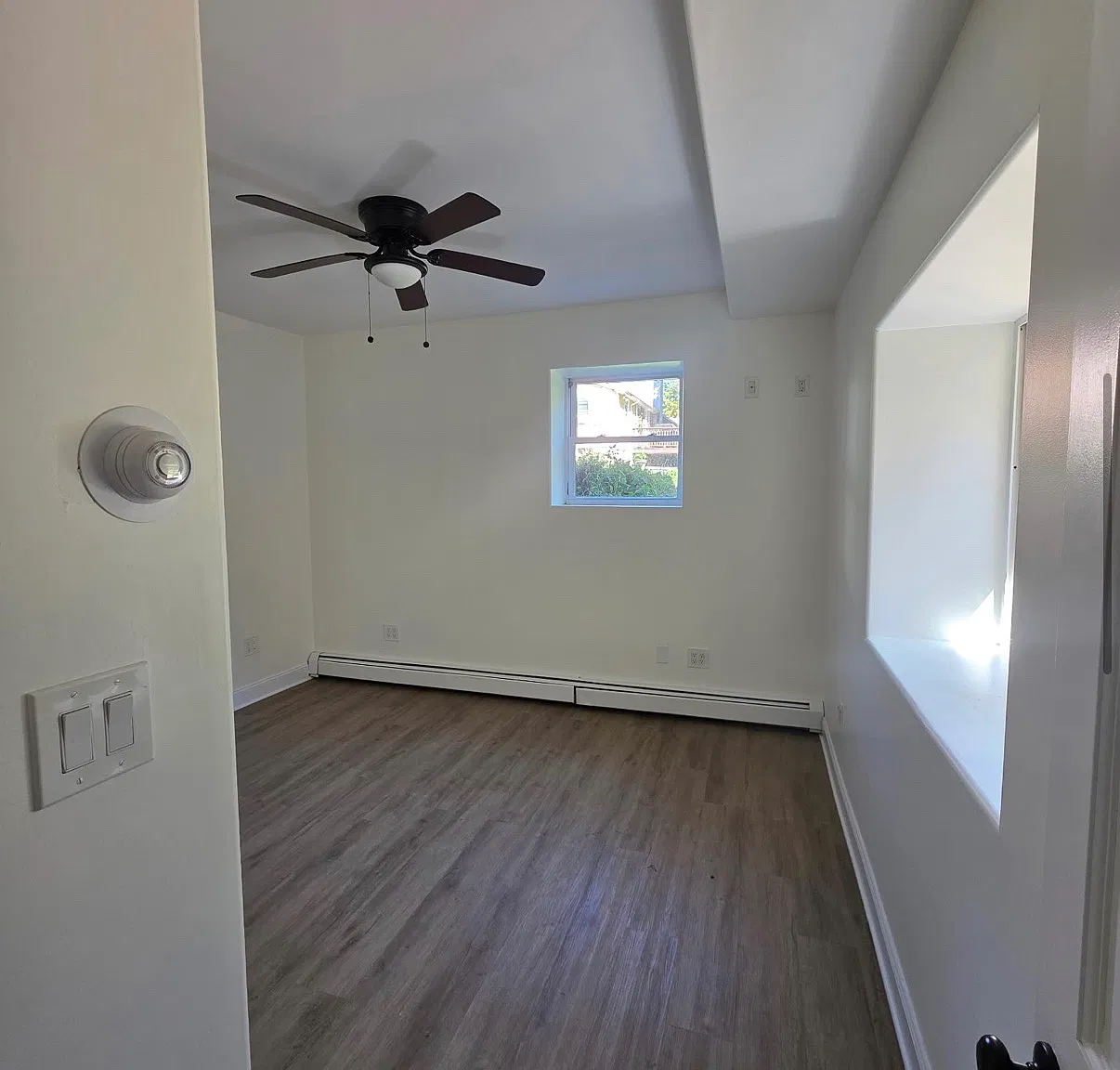 2 bed, 850 sqft, $3,000 — Photo 4