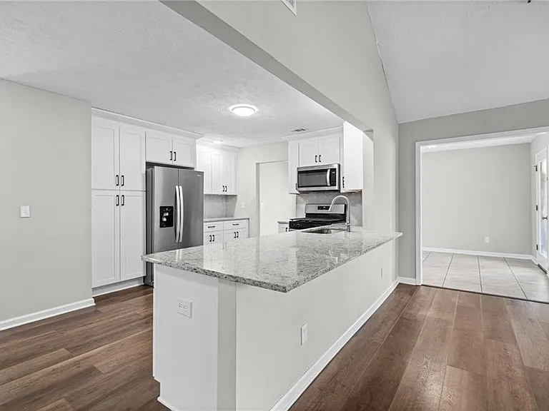 1194 Meadow Oaks Dr NW — Photo 13